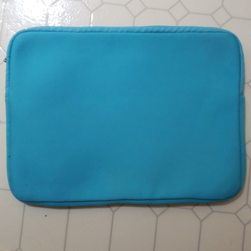 PINK - Computer/Tablet case - Picture 2 of 3